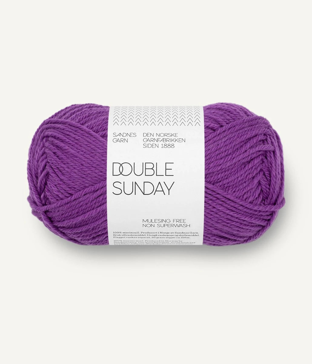 Kuvassa on Sandnes Garn Double Sunday -lanka (yarn) värissä 5045 Plum.