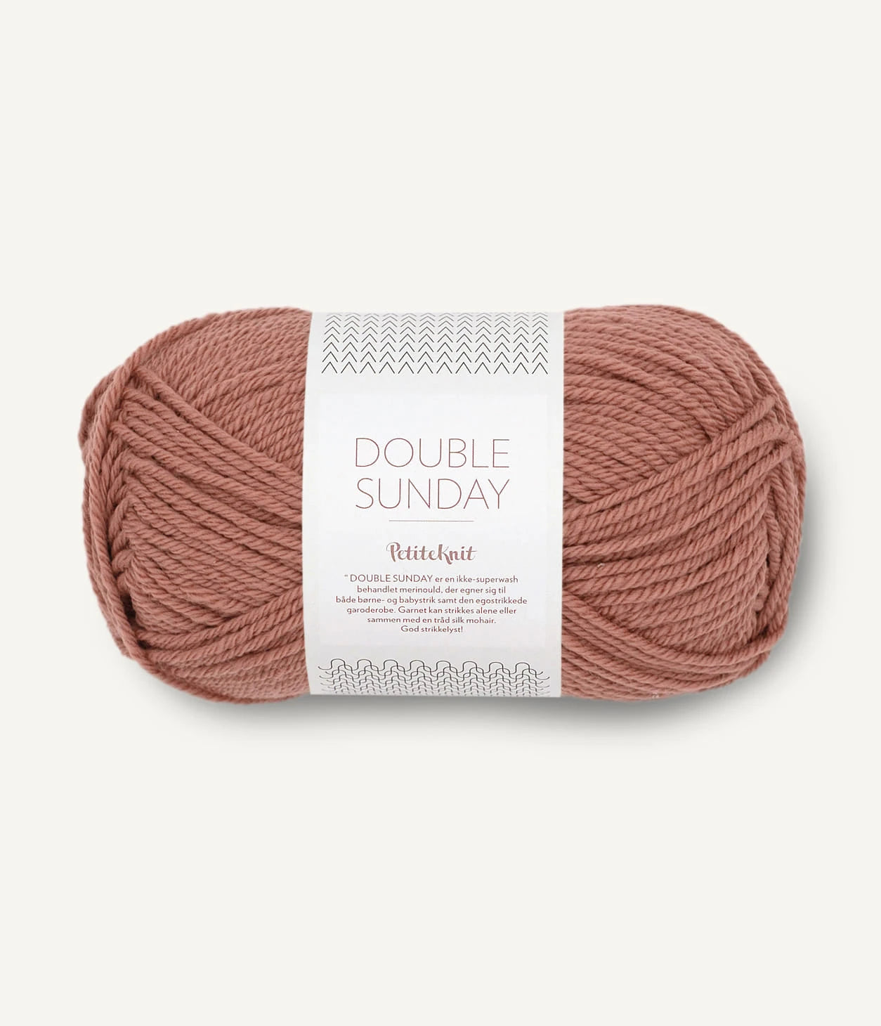 Kuvassa on Sandnes Garn Double Sunday -lanka (yarn) värissä Dusty Rouge.