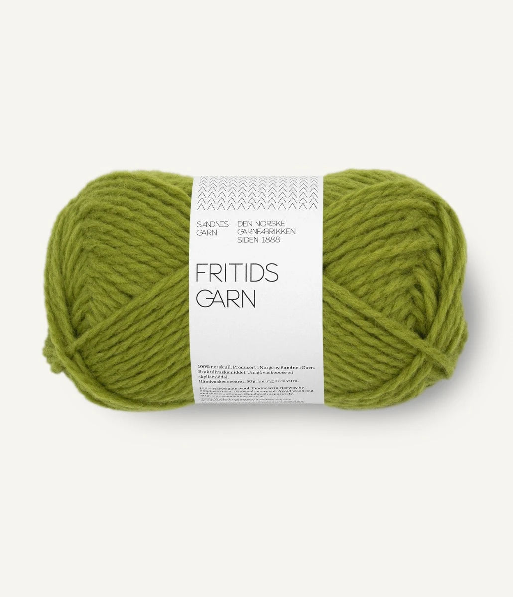 Kuvassa on Sandnes Garn Fritidsgarn -lanka värissä Matcha.