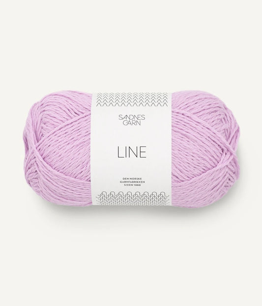 Kuvassa on Sandnes Garn Line lanka (yarn) värissä Lilac.