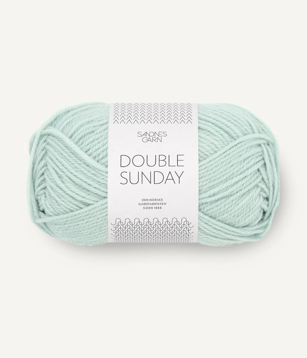 Kuvassa on Sandnes Garn Double Sunday -lanka (yarn) värissä Blå Dis.