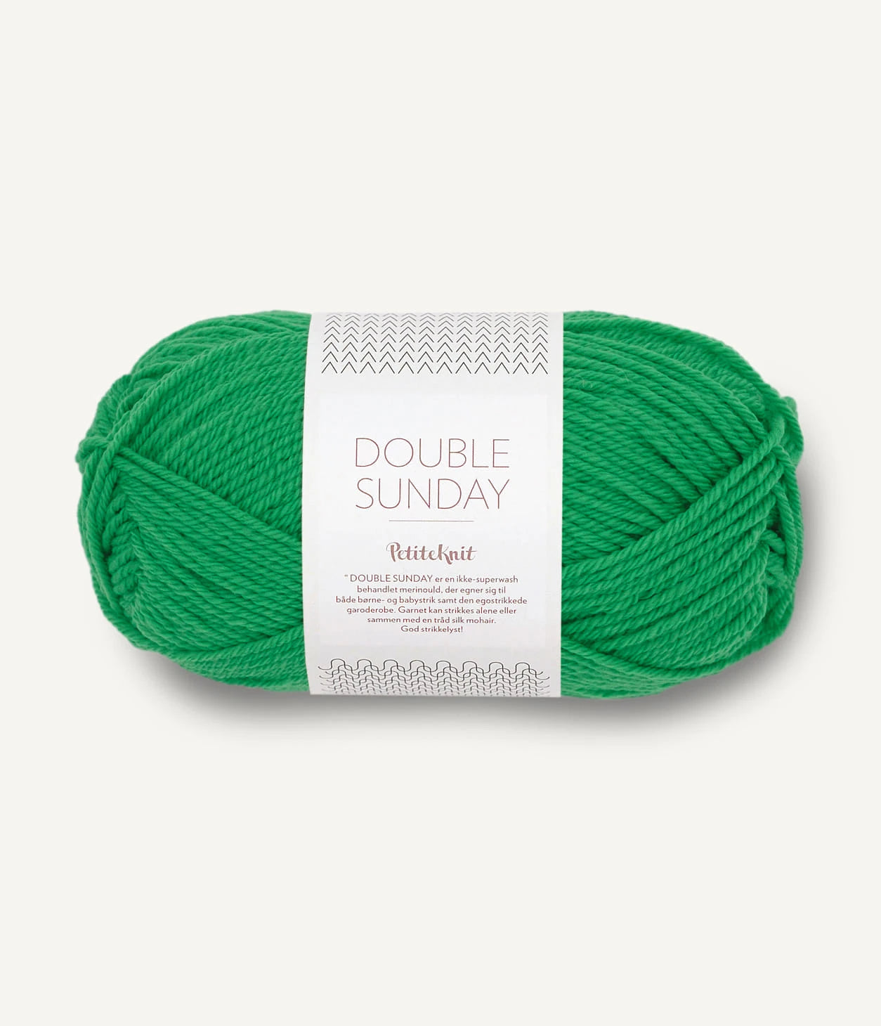 Kuvassa on Sandnes Garn Double Sunday -lanka (yarn) värissä Statement Green.