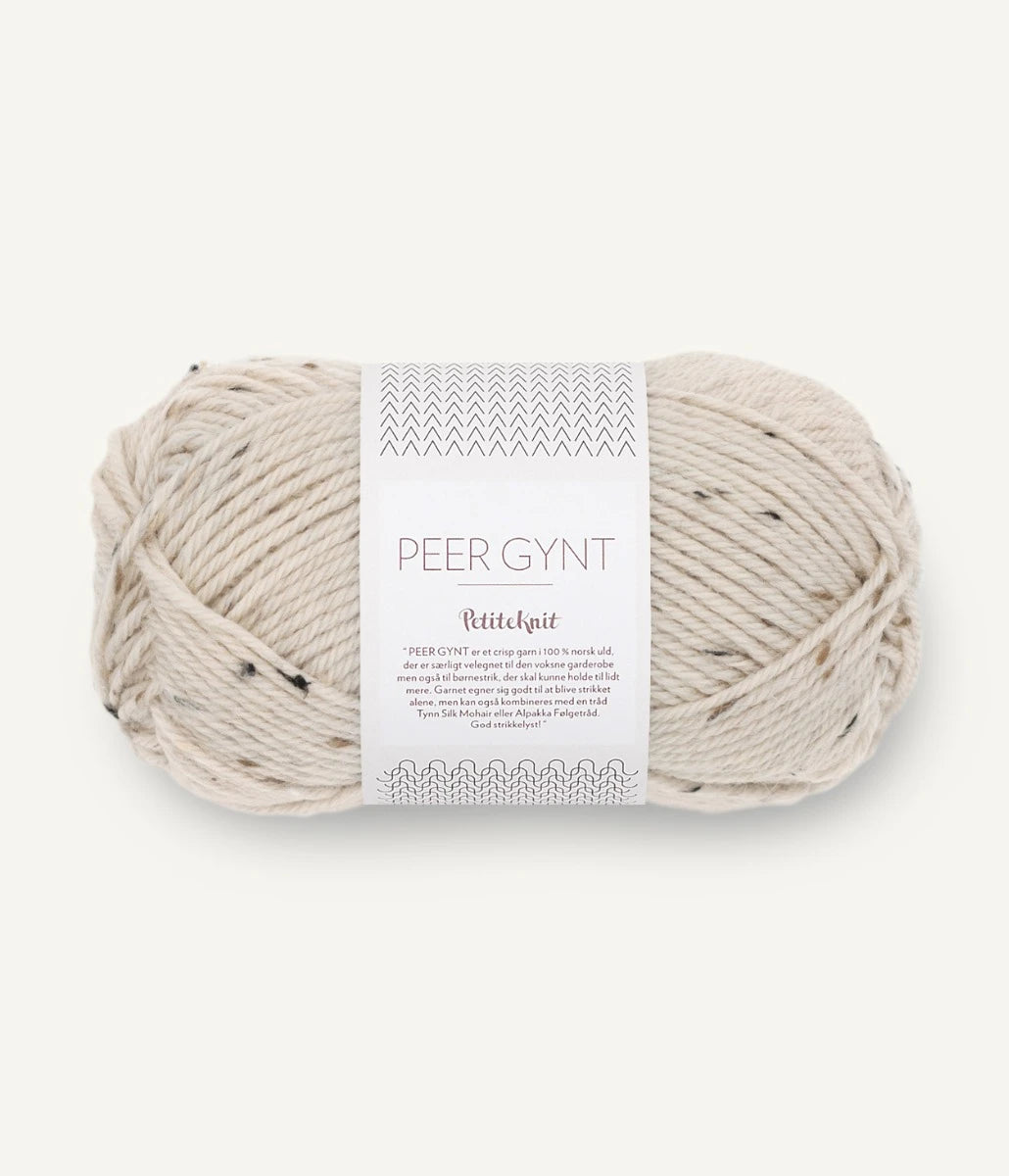 Kuvassa on Sandnes Garn Peer Gynt Tweed -lanka (yarn) värissä Almond Tweed.