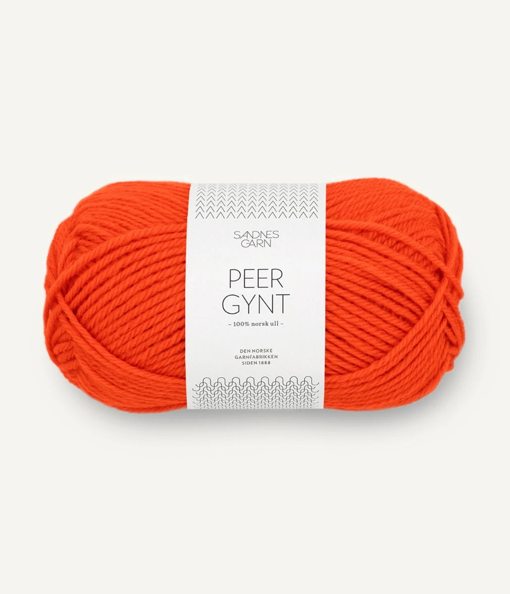 Kuvassa On Sandnes Garn Peer Gynt -lanka (yarn) värissä Spicy Orange.