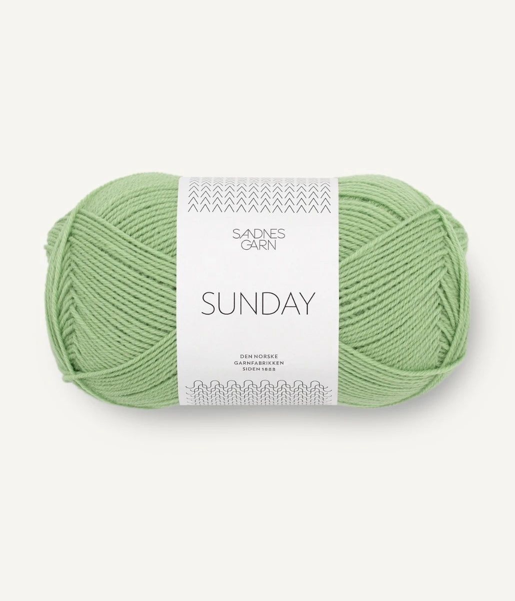 Kuvassa on Sandnes Garn Sunday lanka (yarn) värissä Spring Green.