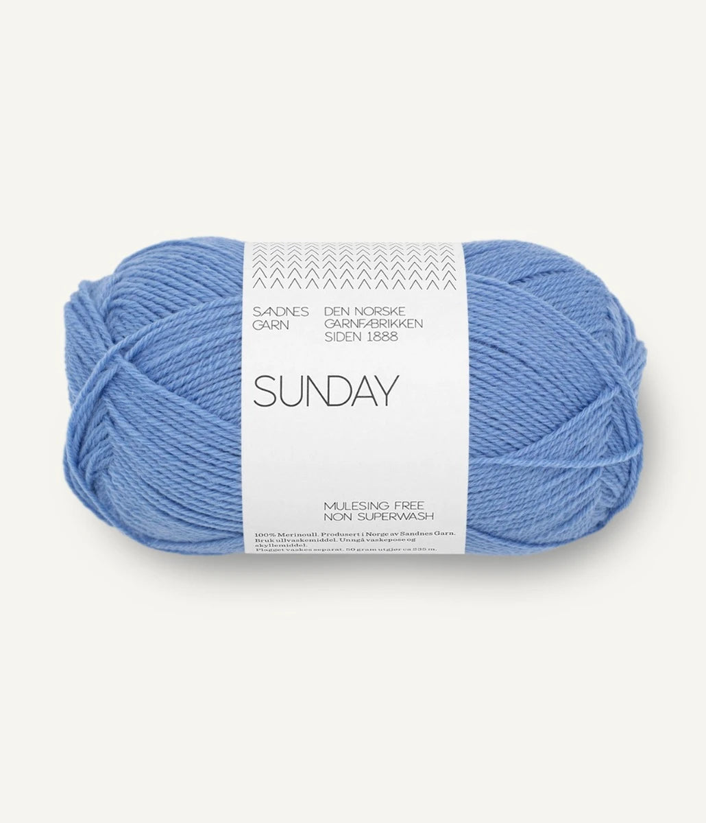 Kuvassa on Sandnes Garn Sunday-lanka (yarn) värissä 52824 Provence Blue.