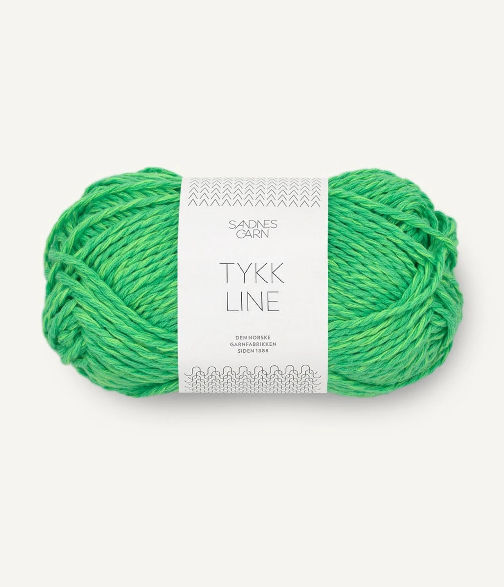 Kuvassa on Sandnes Garn Tykk Line -lanka (yarn) värissä Jelly Bean Green.