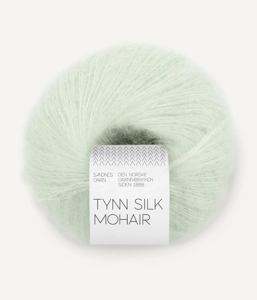 Kuvassa on Sandnes Garn Tynn Silk Mohair -lanka (yarn) värissä 7911 Mint Green.