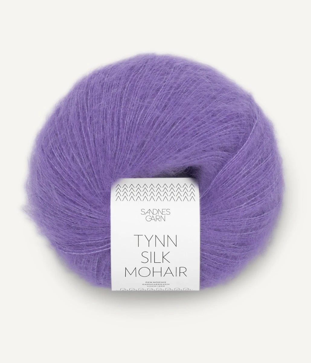 Kuvassa on Sandnes Garn Tynn Silk Mohair -lanka (yarn) värissä Pasjonsblomst.