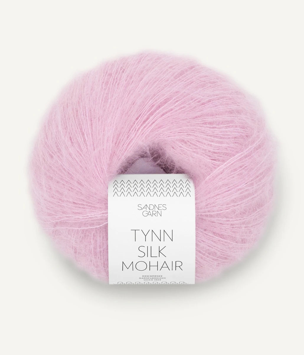Kuvassa on Sandnes Garn Tynn Silk Mohair -lanka (yarn) värissä Pink Lilac.