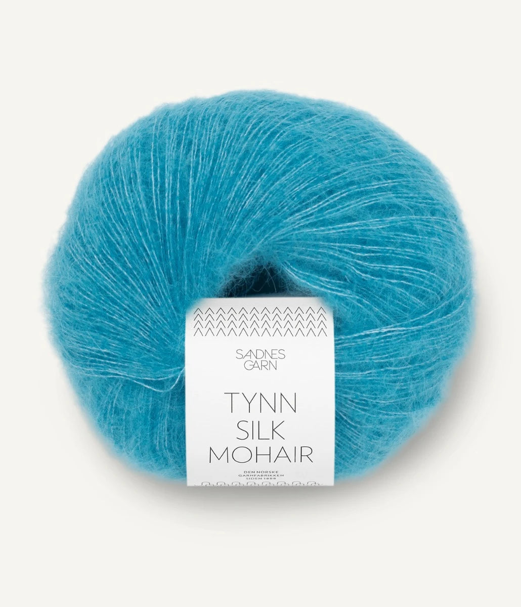 Kuvassa on Sandnes Garn Tynn Silk Mohair -lanka (yarn) värissä Turkis.
