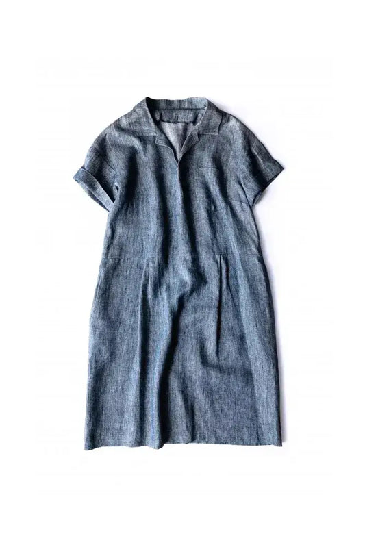 The Factory Dress -ompelukaava väljälinjaiseen mekkoon taskuilla ja käännetyillä hihansuilla