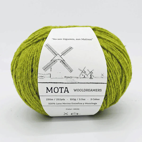 Kuvassa on Wool Dreamers Mota -lanka värissä 442.