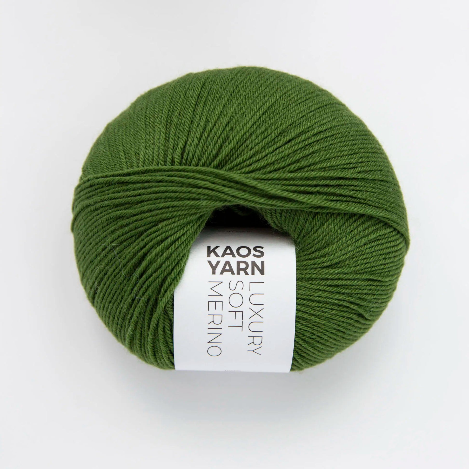 Kuvassa on KAOS YARN LUXURY Soft Merino -lanka värissä Generous.